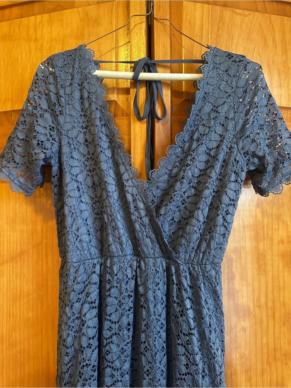 Baltic Born Lace V-Neck Maxi Dress in Navy- Small - Picture 3 of 9